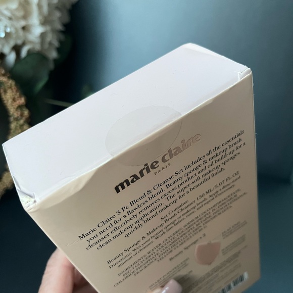 💋Marie Claire Sponge & Cleanser Set - Picture 2 of 4